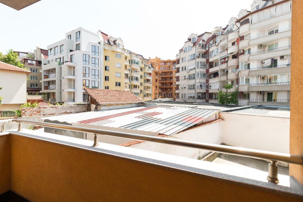 Pop your C-O-L-O-R-S - Funky&Modern 1BDR. Apt. Plowdiw Exterior foto