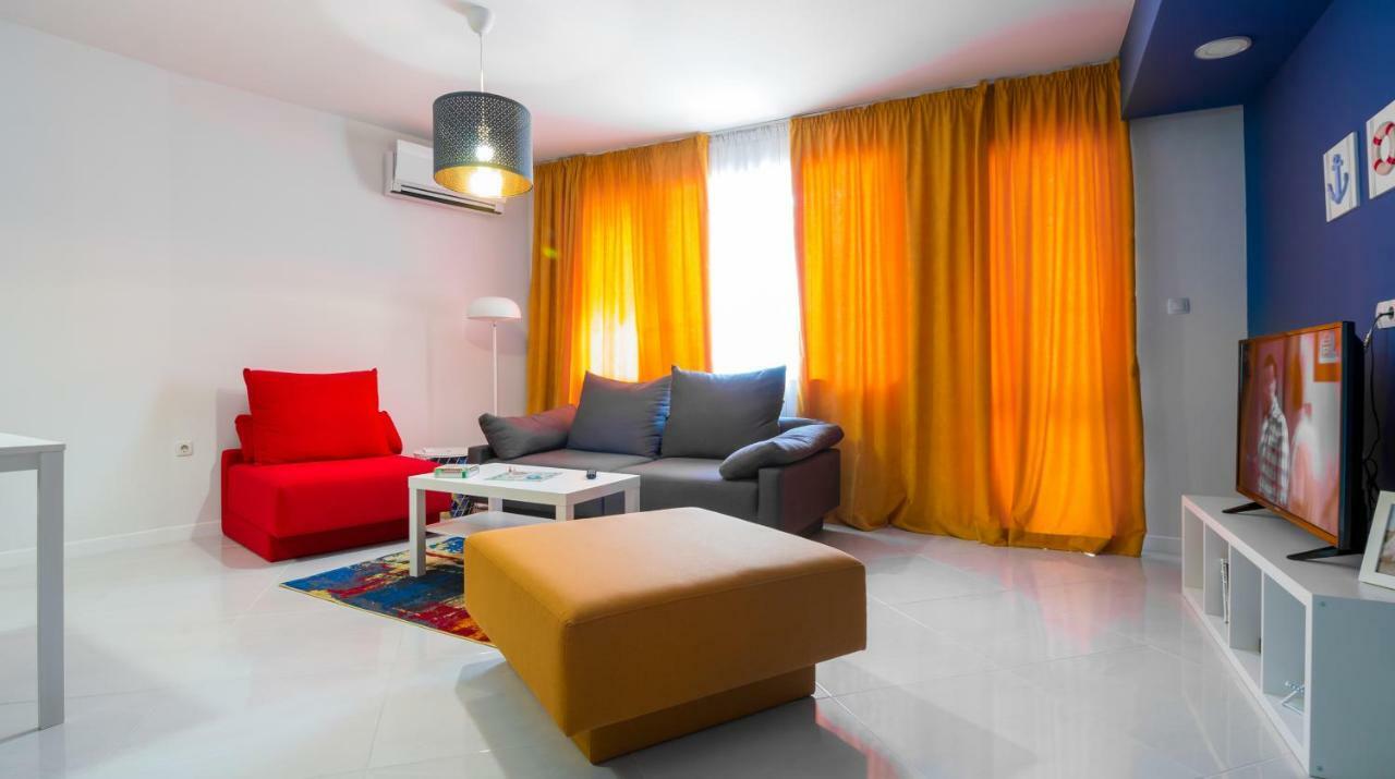 Pop your C-O-L-O-R-S - Funky&Modern 1BDR. Apt. Plowdiw Exterior foto